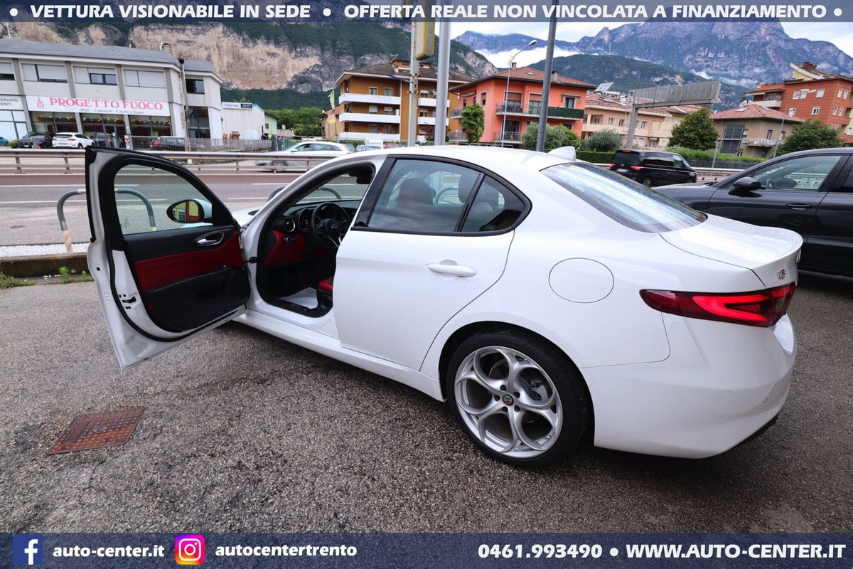 Alfa Romeo Giulia 2.2 Turbodiesel 160 CV AT8 Super (10)