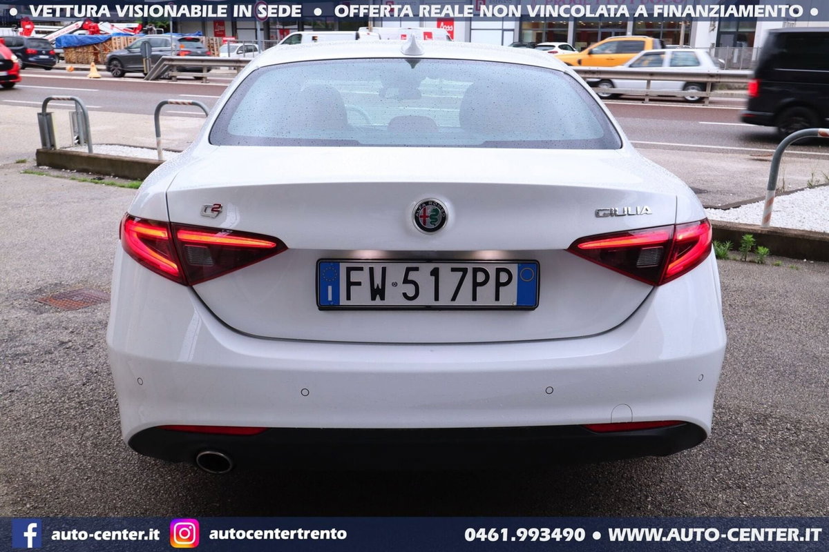 Alfa Romeo Giulia 2.2 Turbodiesel 160 CV AT8 Super (6)