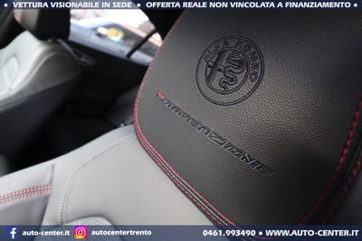 Alfa Romeo Giulia 2.0 Turbo 280 CV AT8 AWD Q4 Estrema (13)