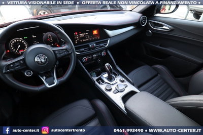 Alfa Romeo Giulia 2.0 Turbo 280 CV AT8 AWD Q4 Estrema (15)