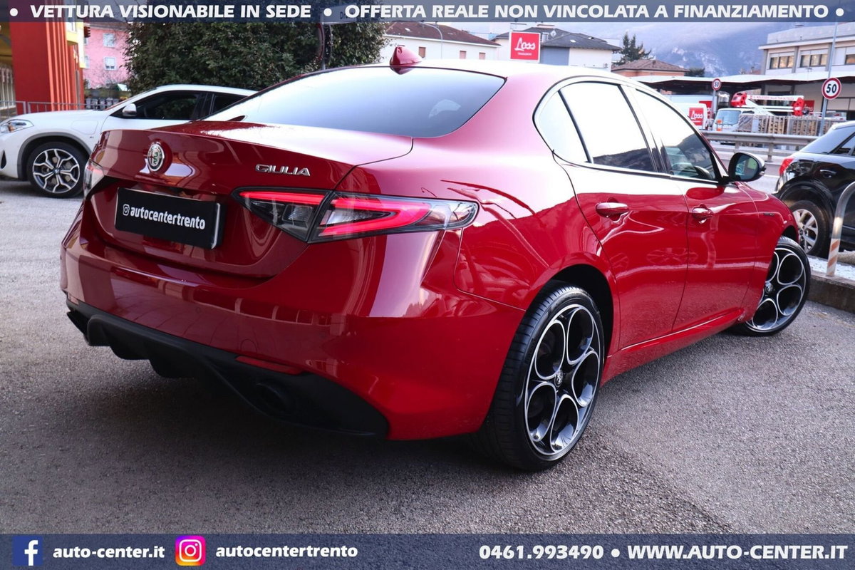 Alfa Romeo Giulia 2.0 Turbo 280 CV AT8 AWD Q4 Estrema (3)