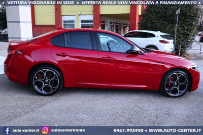 Alfa Romeo Giulia 2.0 Turbo 280 CV AT8 AWD Q4 Estrema (5)