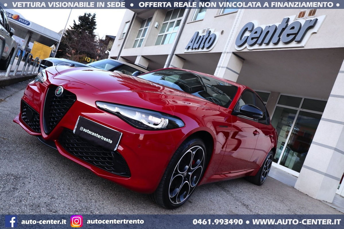 Alfa Romeo Giulia 2.0 Turbo 280 CV AT8 AWD Q4 Estrema (8)