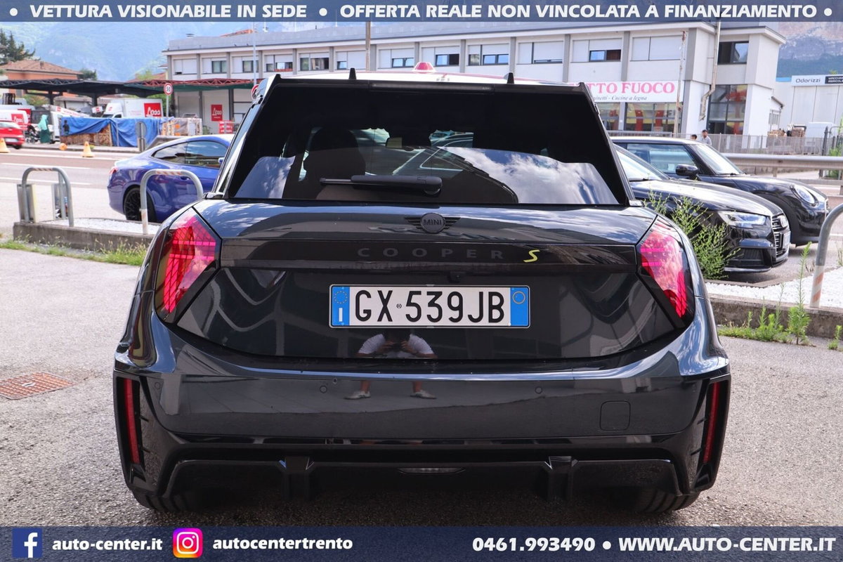 MINI Mini Cooper SE Electric (6)