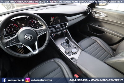 Alfa Romeo Giulia 2.0 Turbo 200 CV AT8 Super (13)