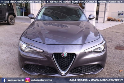 Alfa Romeo Giulia 2.0 Turbo 200 CV AT8 Super (4)