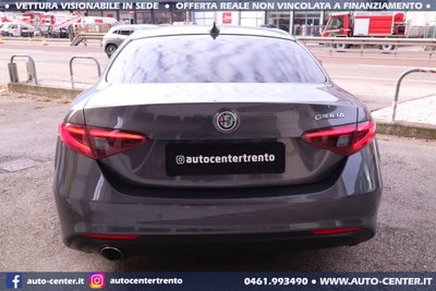 Alfa Romeo Giulia 2.0 Turbo 200 CV AT8 Super (6)
