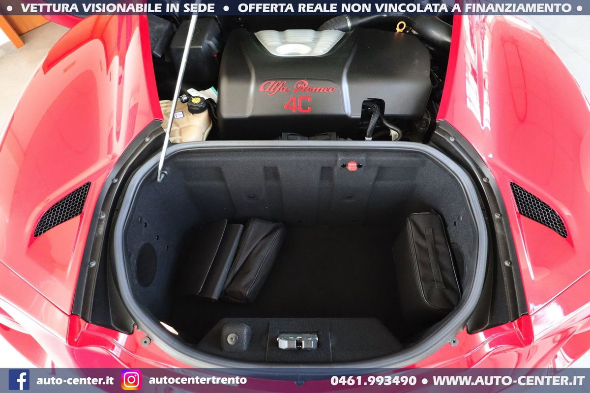 Alfa Romeo 4C Coupé 4C 1750 TBi (15)