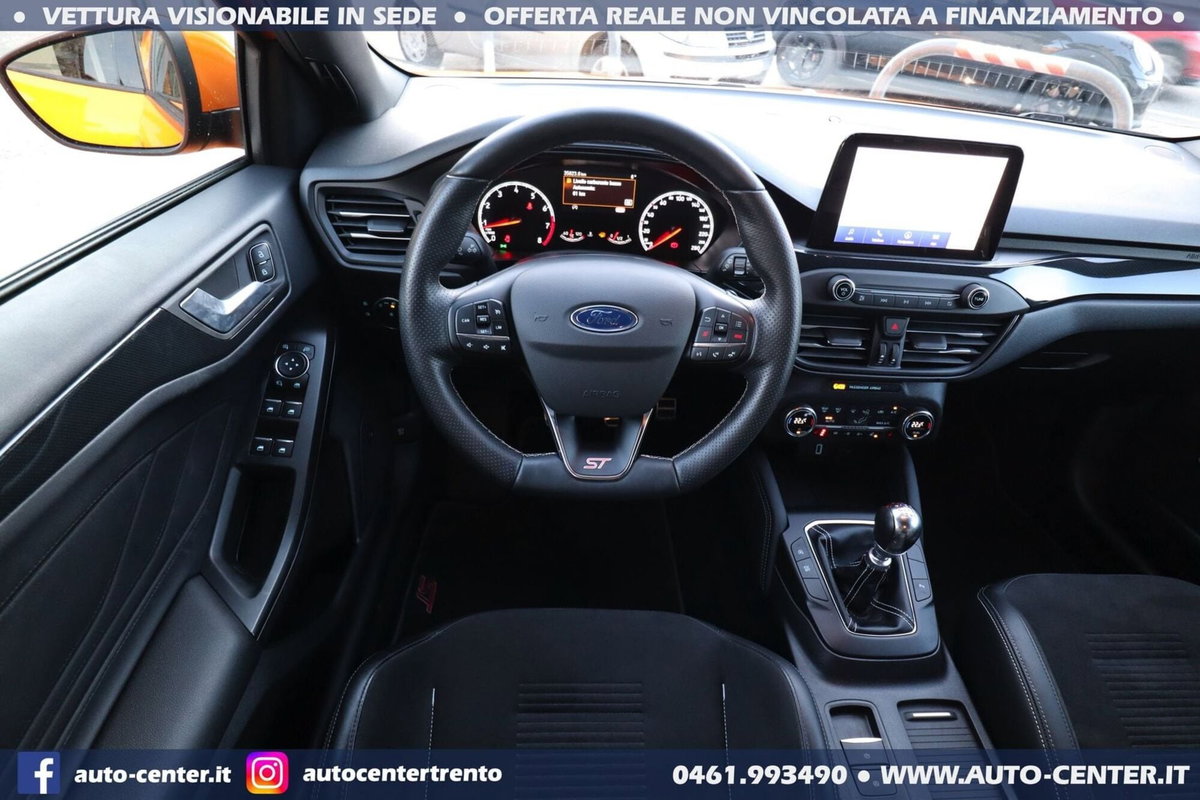 Ford Focus 2.3 ecoboost ST 280cv (13)