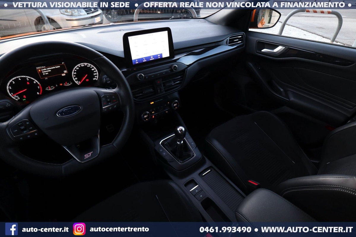 Ford Focus 2.3 ecoboost ST 280cv (14)