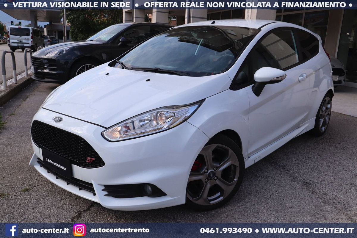 Ford Fiesta 1.6 182CV 3 porte ST (2)