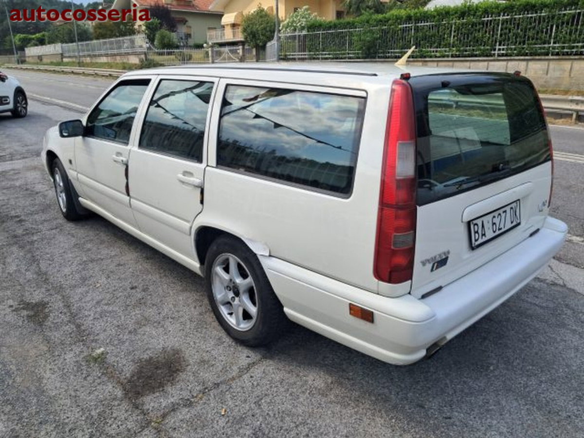 Volvo V70 2.0 T Kinetic