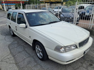 Volvo V70 2.0 T Kinetic (3)