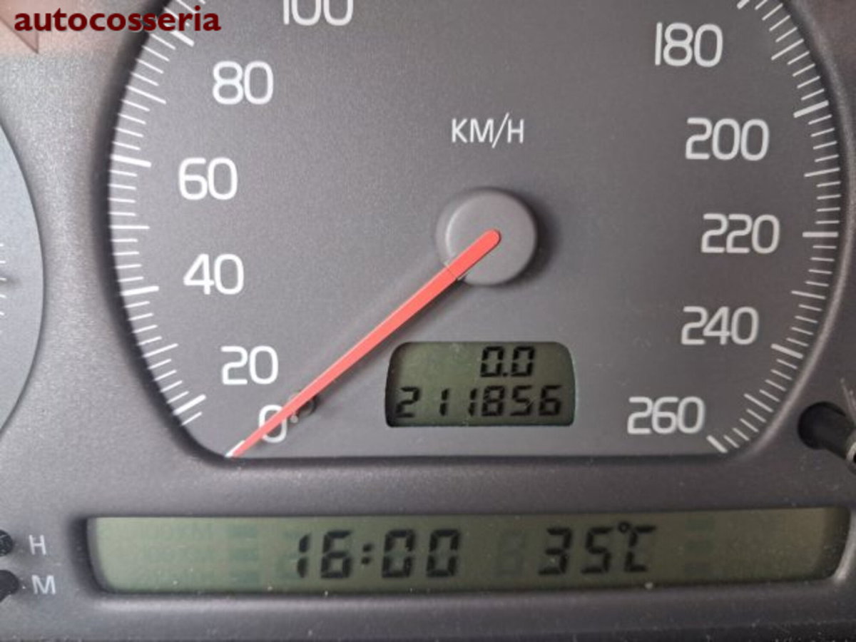 Volvo V70 2.0 T Kinetic (8)