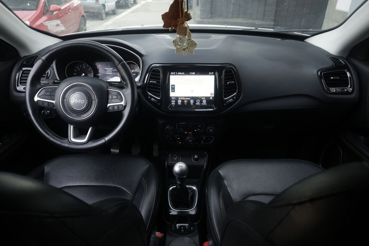 Jeep Compass 1.6 Multijet II 2WD Limited (2)