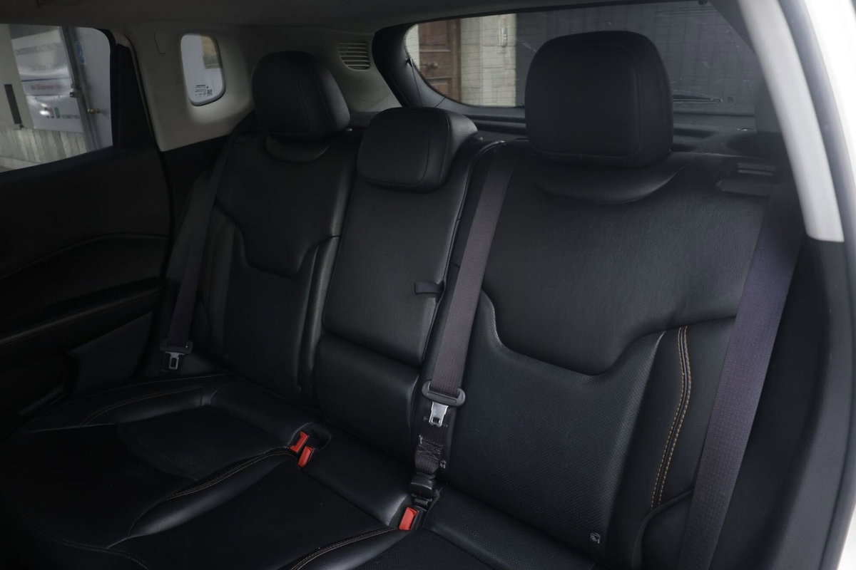 Jeep Compass 1.6 Multijet II 2WD Limited (3)