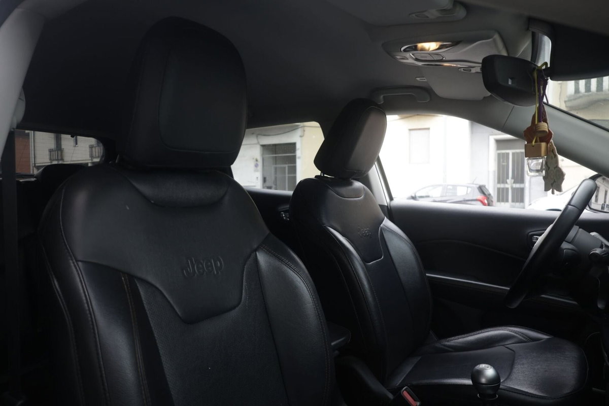 Jeep Compass 1.6 Multijet II 2WD Limited (6)