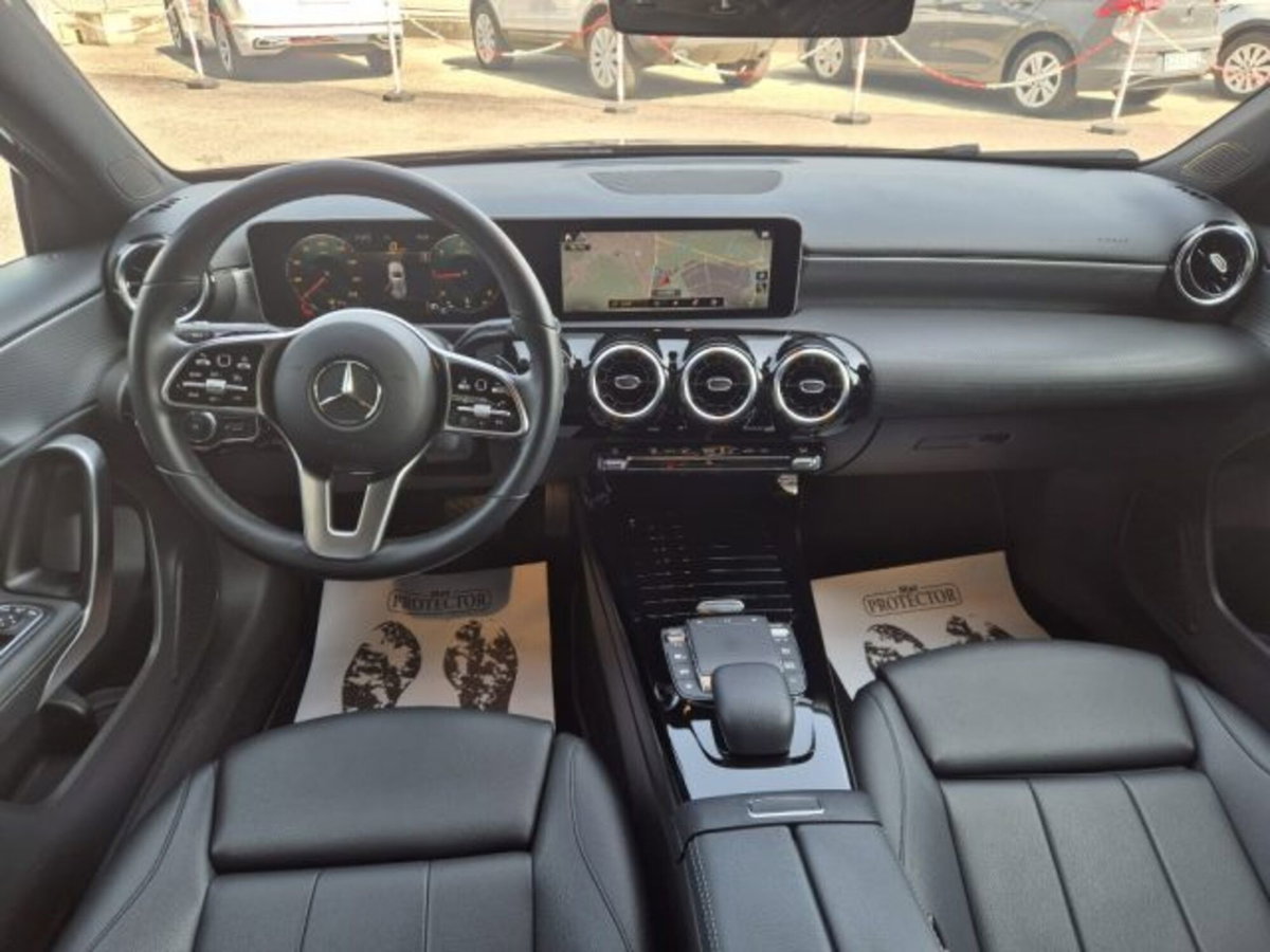 Mercedes-Benz Classe A 180 d AMG Line Premium Plus auto (15)