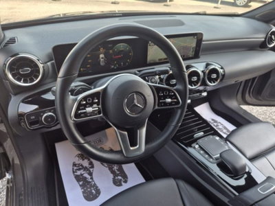 Mercedes-Benz Classe A 180 d AMG Line Premium Plus auto (9)