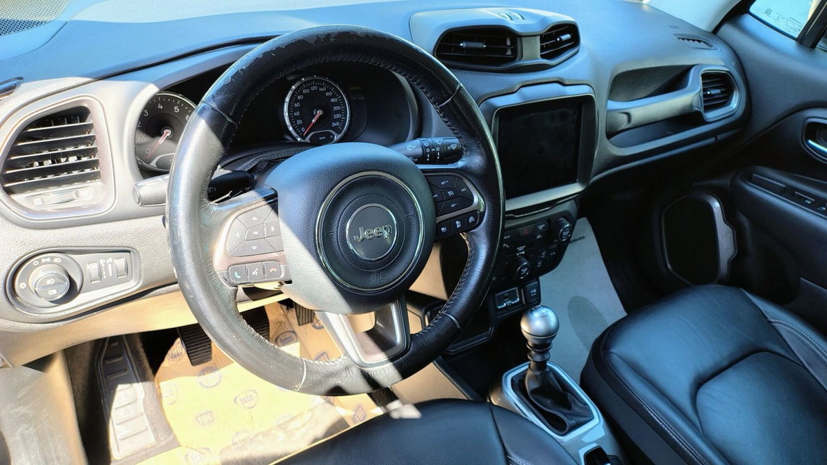 Jeep Renegade 1.4 MultiAir Limited (6)