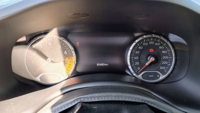 Jeep Renegade 1.4 MultiAir Limited (7)