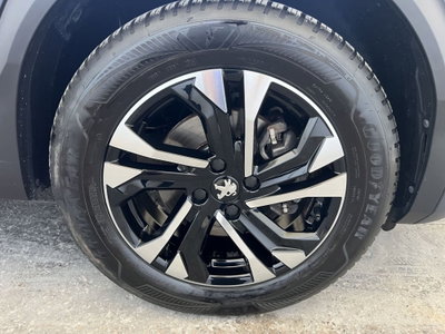 Peugeot 2008 BlueHDi 130 S&S EAT8 GT Pack (14)