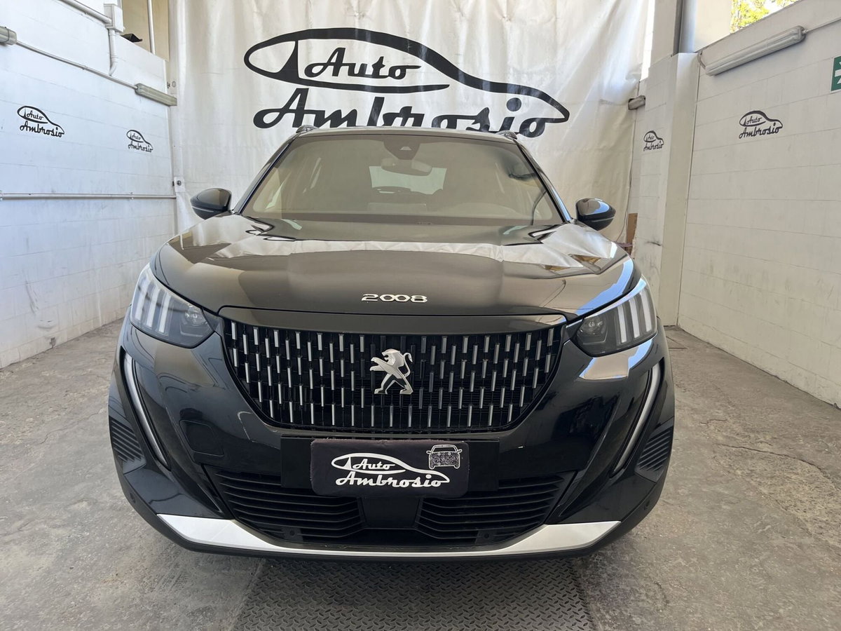 Peugeot 2008 BlueHDi 130 S&S EAT8 GT Pack (2)