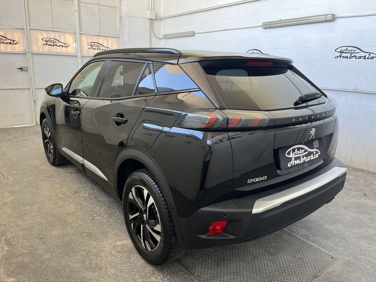 Peugeot 2008 BlueHDi 130 S&S EAT8 GT Pack (6)