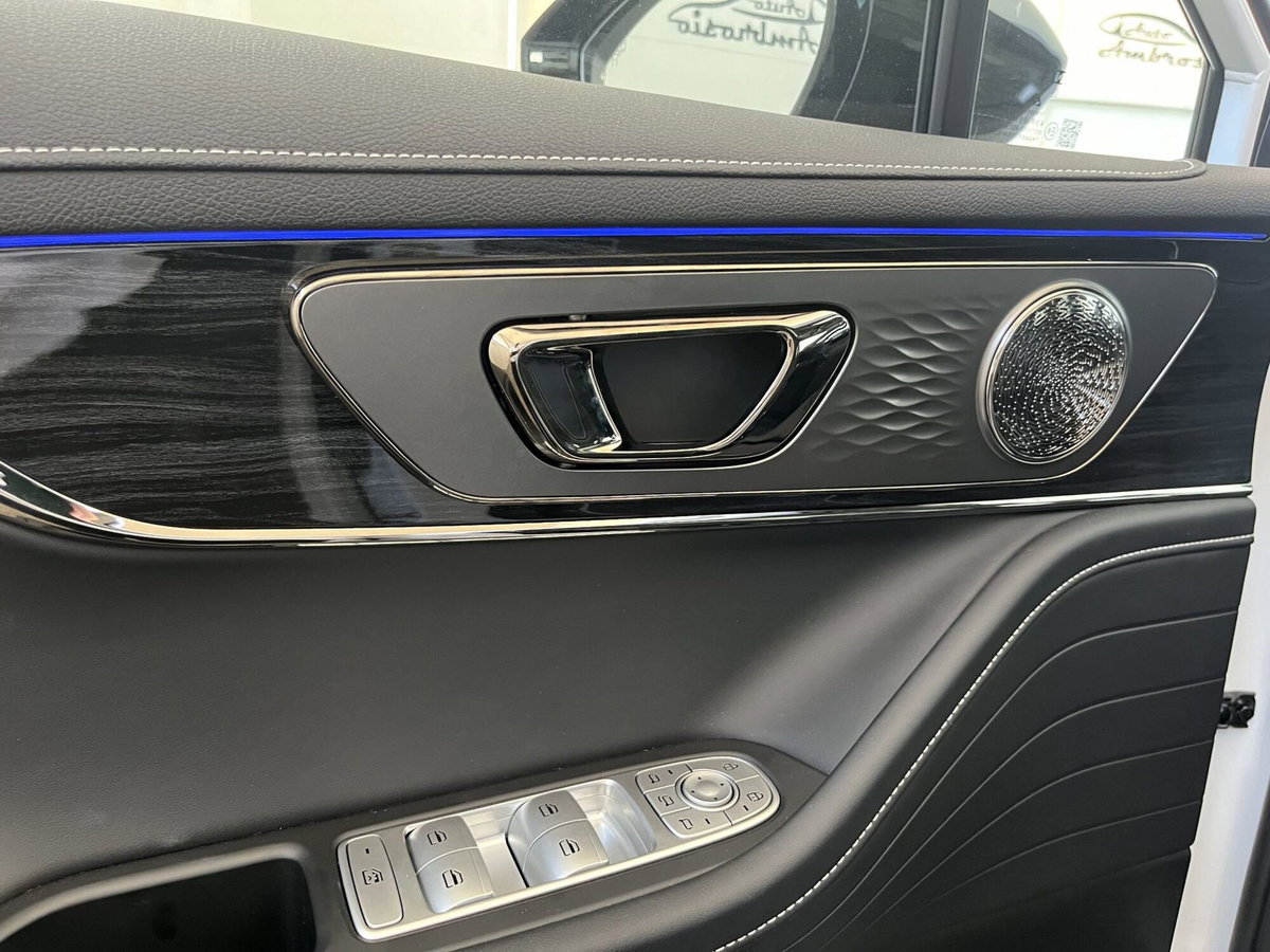 Omoda Omoda 5 EV 60,9 kWh Premium (16)