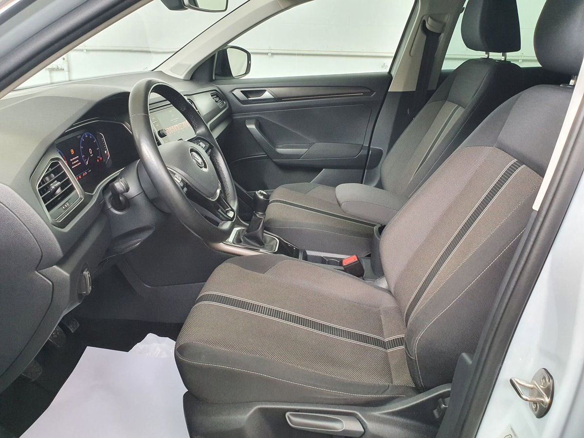Volkswagen T-Roc 1.6 TDI SCR Advanced BlueMotion Technology (11)