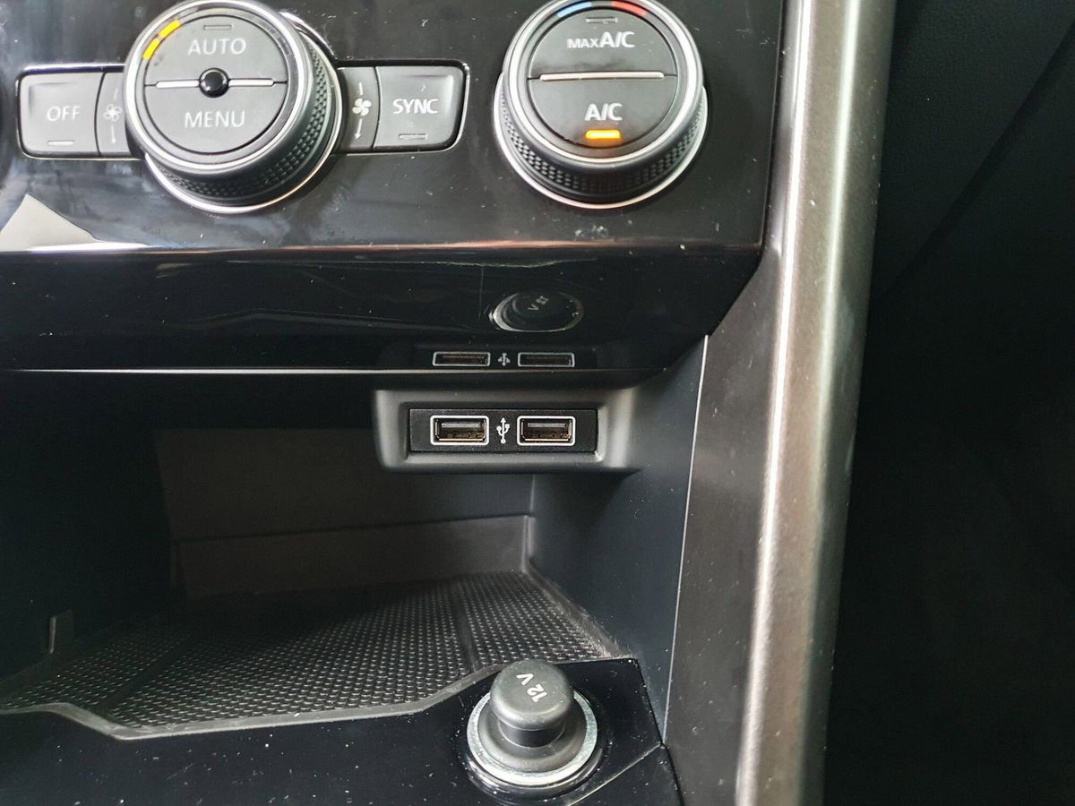 Volkswagen T-Roc 1.6 TDI SCR Advanced BlueMotion Technology (16)