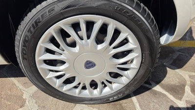 Lancia Ypsilon 1.2 69 CV 5 porte GPL Silver Plus (7)