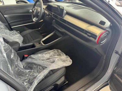 Jeep Avenger 1.2 turbo Summit fwd 100cv (17)