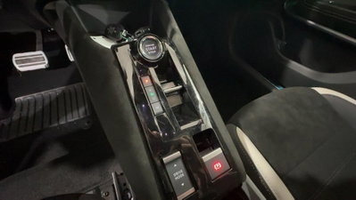 Alfa Romeo Junior 1.2 ibrida Sport Speciale 145cv edct6 (16)
