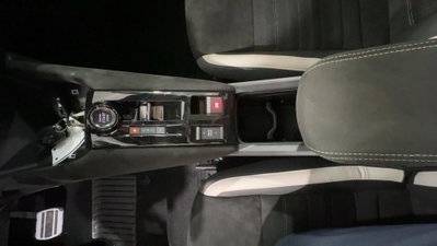 Alfa Romeo Junior 1.2 ibrida Sport Speciale 145cv edct6 (11)