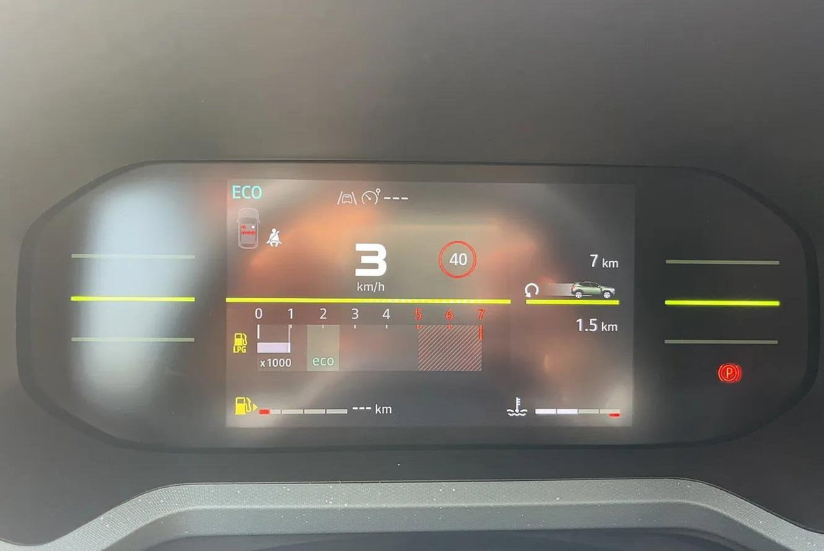 Dacia Duster 1.2 Eco-G Extreme 120cv (10)