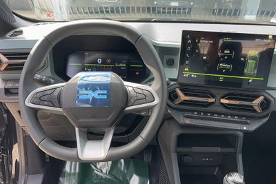 Dacia Duster 1.2 Eco-G Extreme 120cv (8)