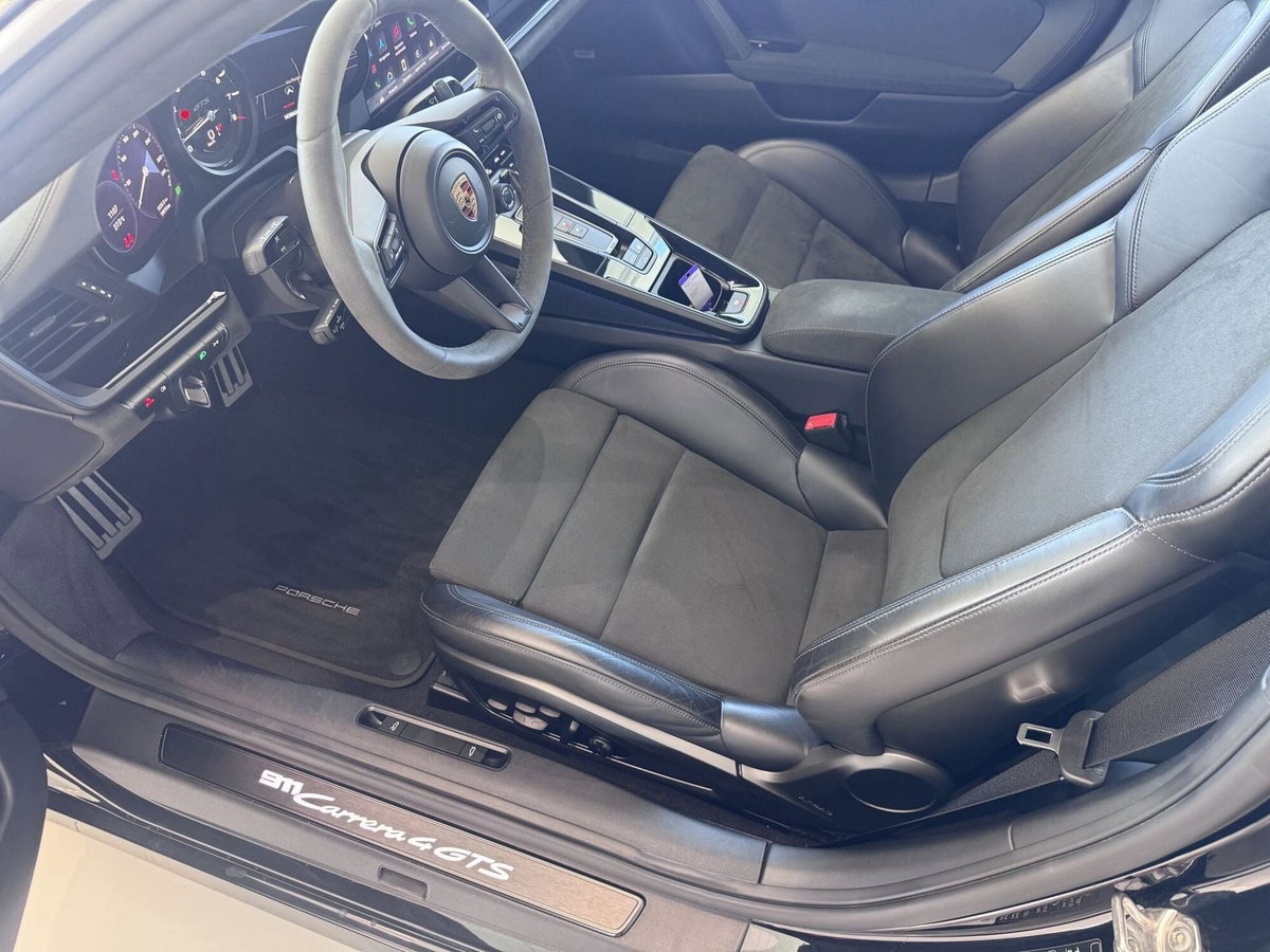 Porsche 911 Coupé Coupe 3.0 Carrera 4 GTS (11)