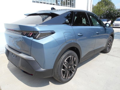Peugeot 3008 1.2 hybrid GT Exclusive 145cv e-dcs6 (17)