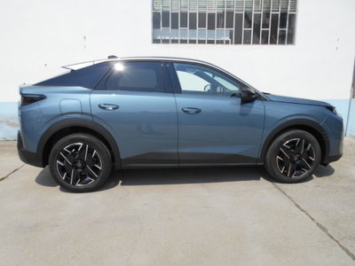 Peugeot 3008 1.2 hybrid GT Exclusive 145cv e-dcs6 (18)
