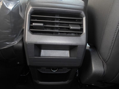 Peugeot 3008 1.2 hybrid GT Exclusive 145cv e-dcs6 (19)