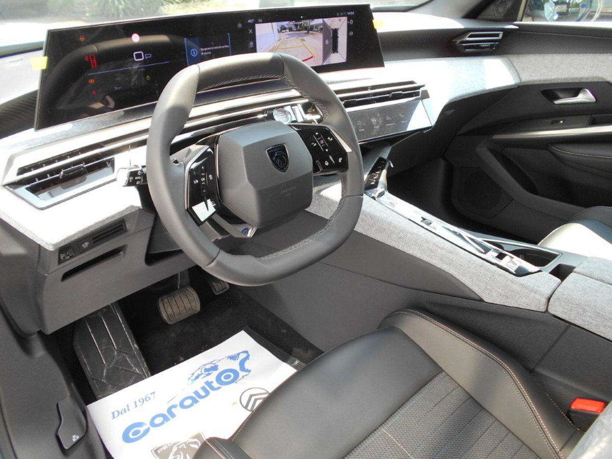 Peugeot 3008 1.2 hybrid GT Exclusive 145cv e-dcs6 (4)