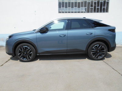 Peugeot 3008 1.2 hybrid GT Exclusive 145cv e-dcs6 (9)