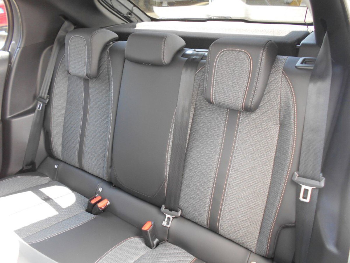 Peugeot 208 motore elettrico 136 CV 5 porte Allure Pack (13)