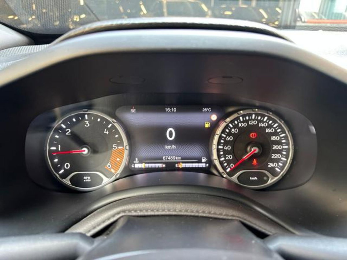 Jeep Renegade 1.6 Mjt 130 CV Limited (14)