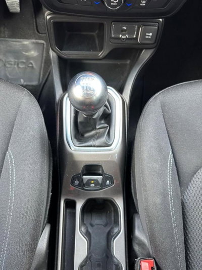 Jeep Renegade 1.6 Mjt 130 CV Limited (16)