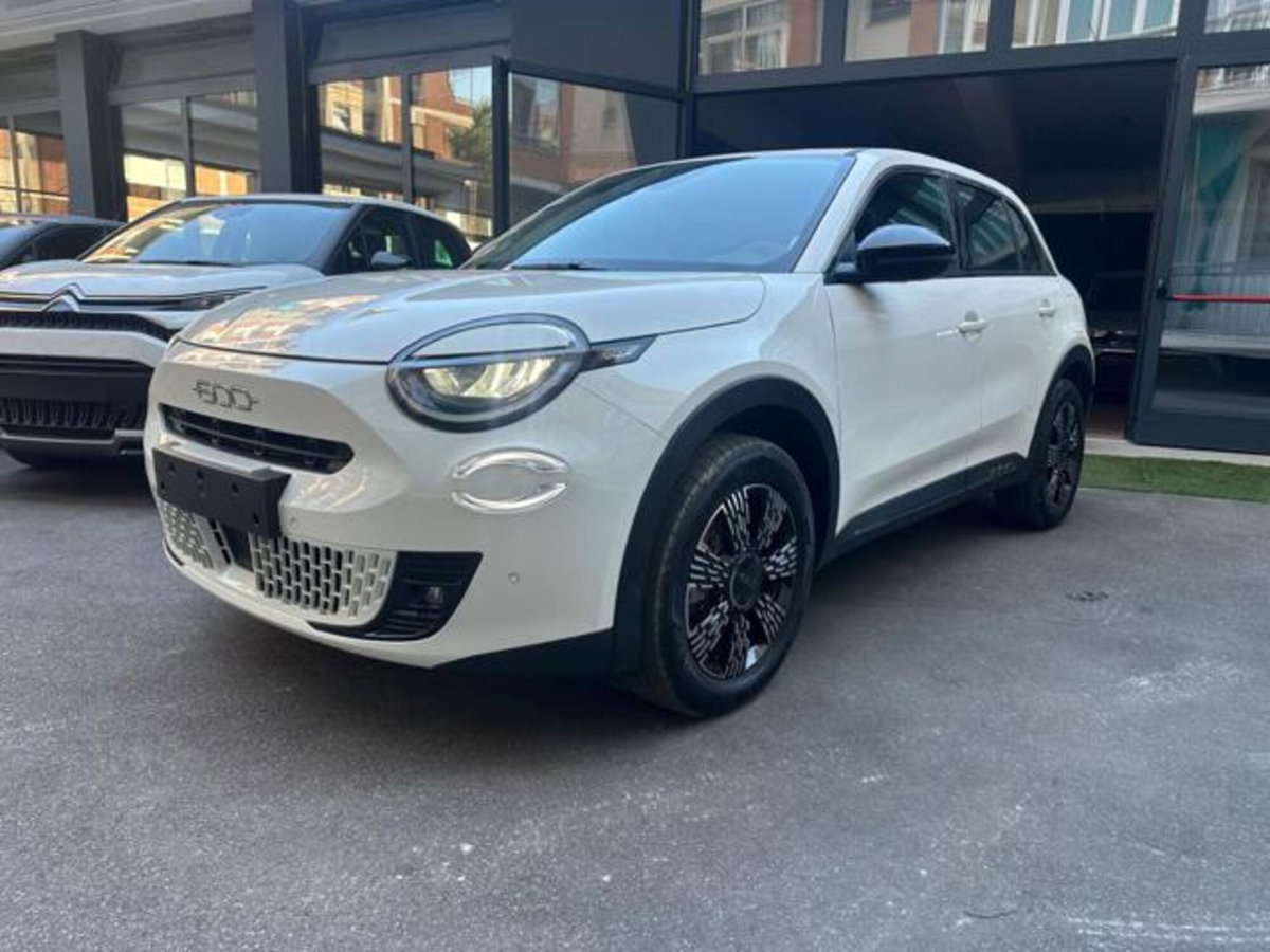 Fiat 600 1.2 hybrid Serie Speciale Icon 110cv auto