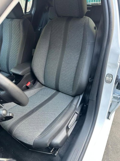 Peugeot 208 1.2 hybrid Active 100cv e-dcs 6 (15)