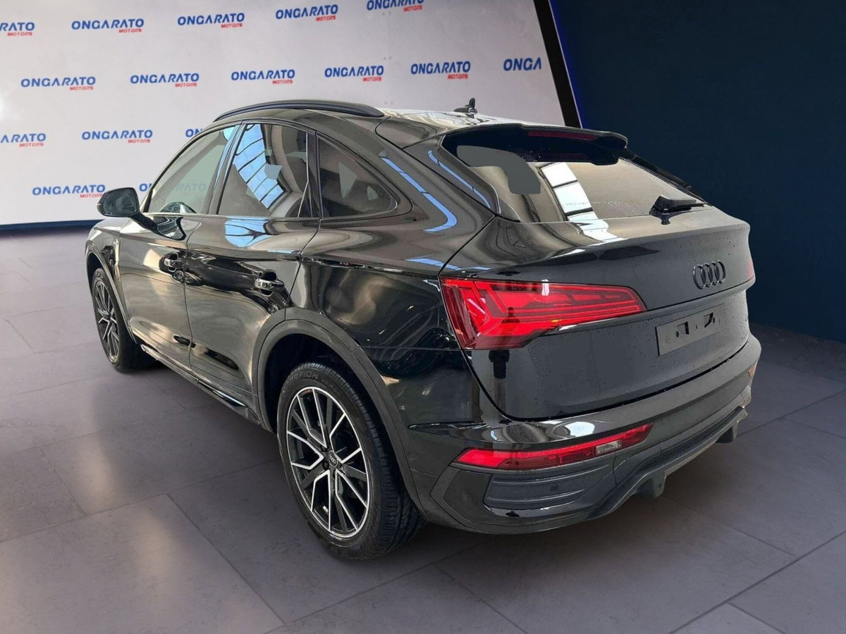 Audi Q5 Sportback 40 2.0 tdi mhev 12V S line Plus quattro s-tronic (2)
