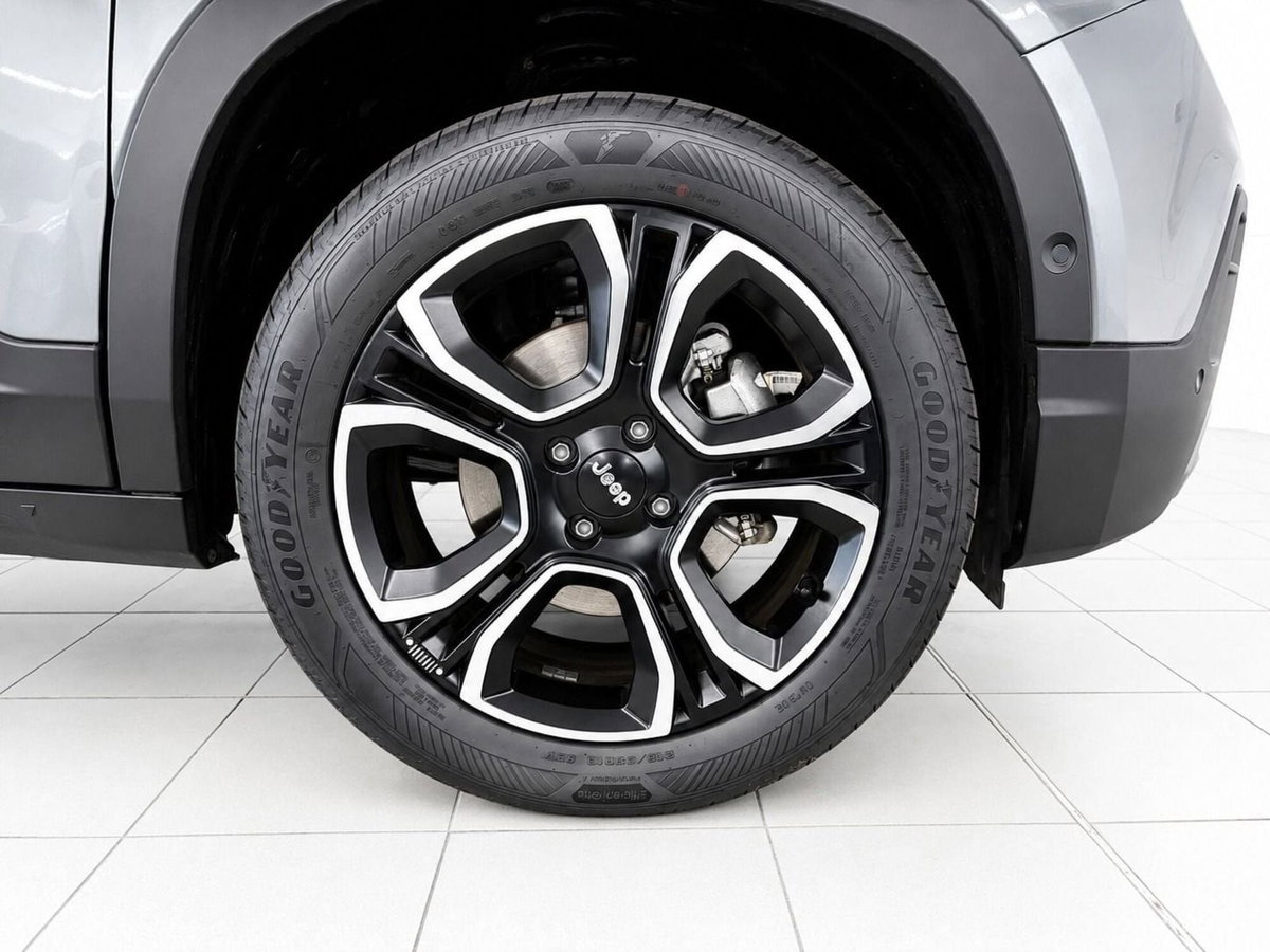 Jeep Avenger full-electric Summit fwd 156cv auto (4)